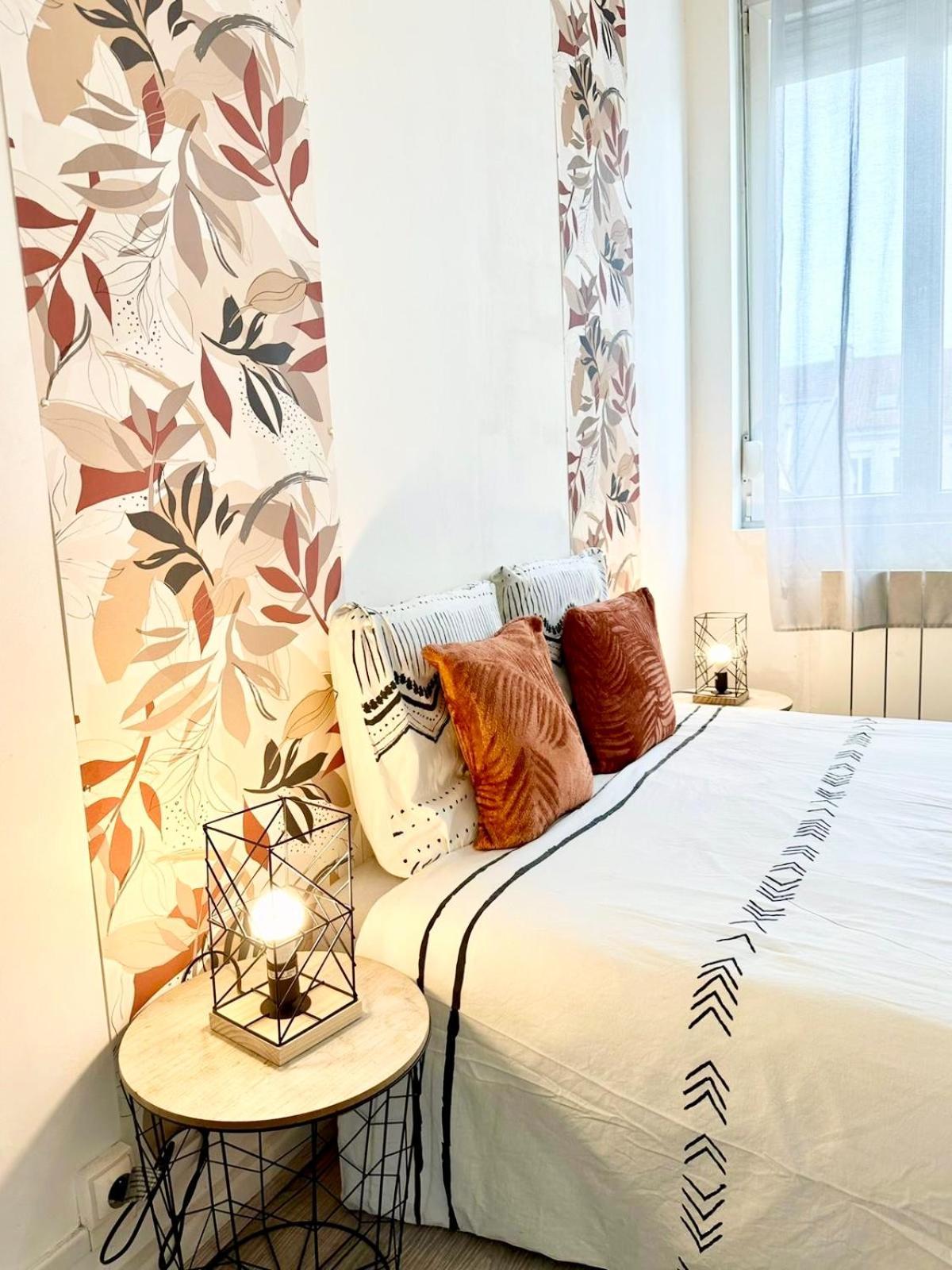 * The Gold Time * Appartement Confort * Centre-Ville Calais Exteriör bild